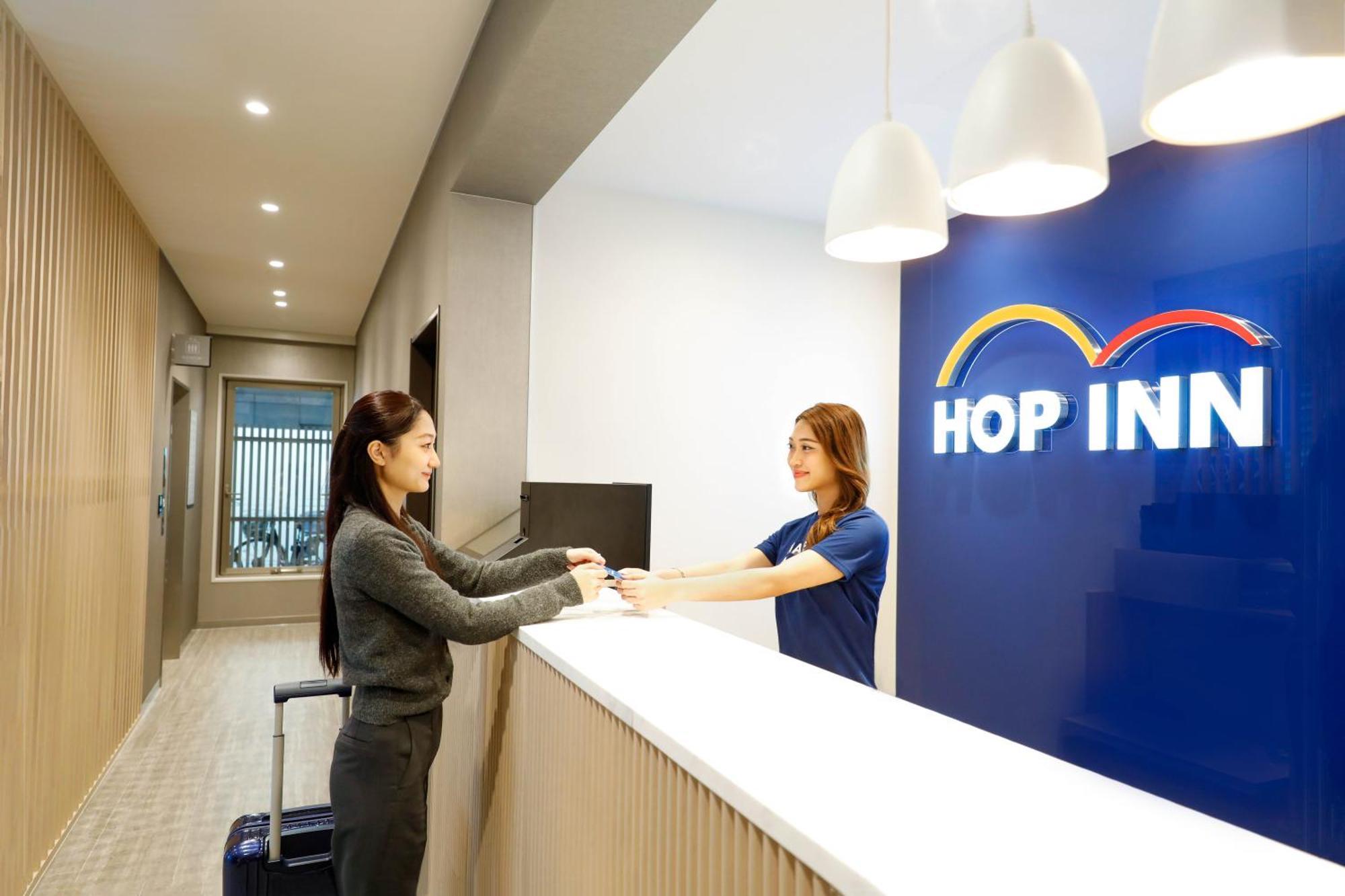 Hop Inn Tokyo Iidabashi Tóquio Exterior foto